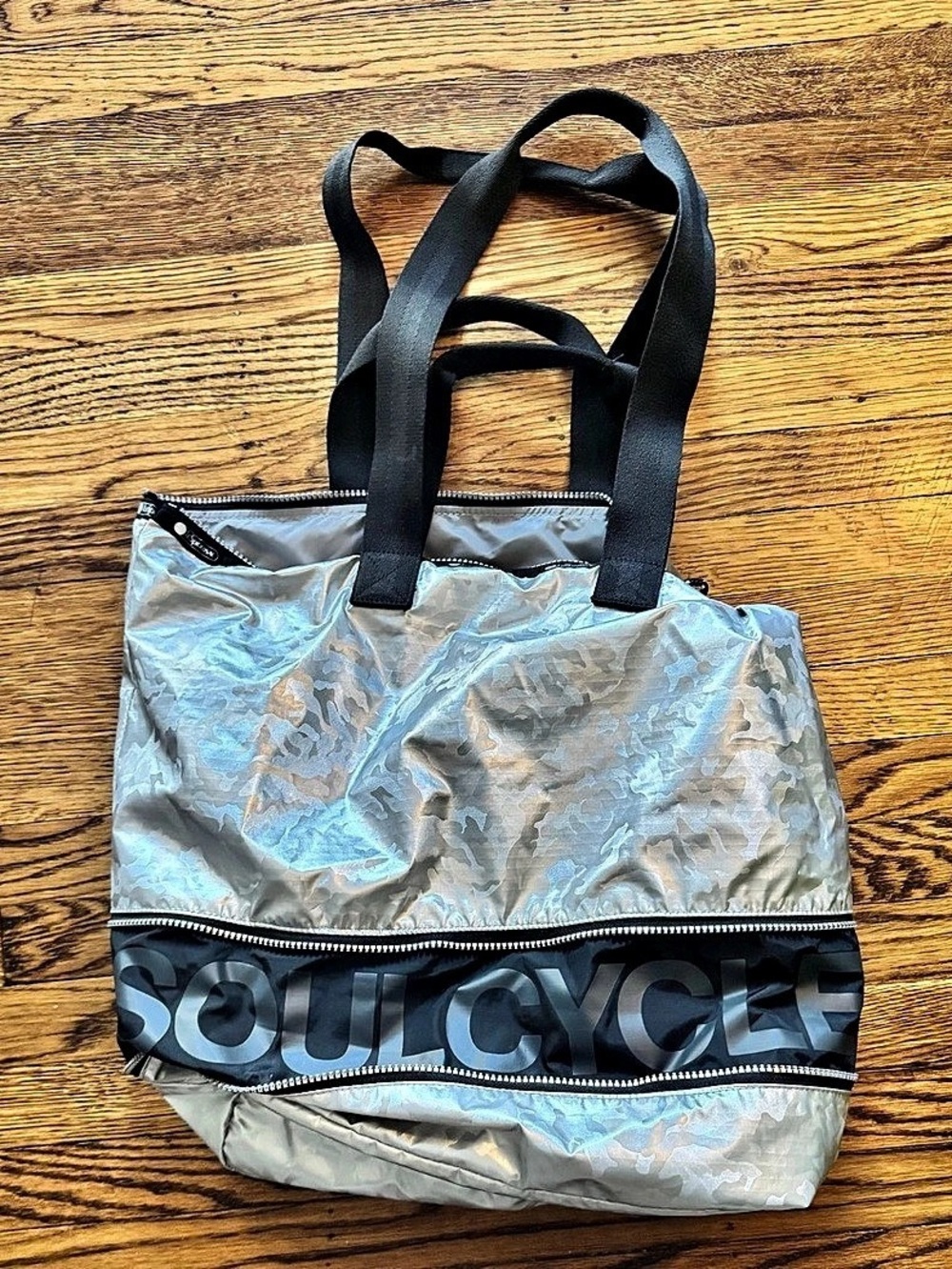 Lesportsac SOULCYCLE x LeSportsac tote Camo Silver & Black